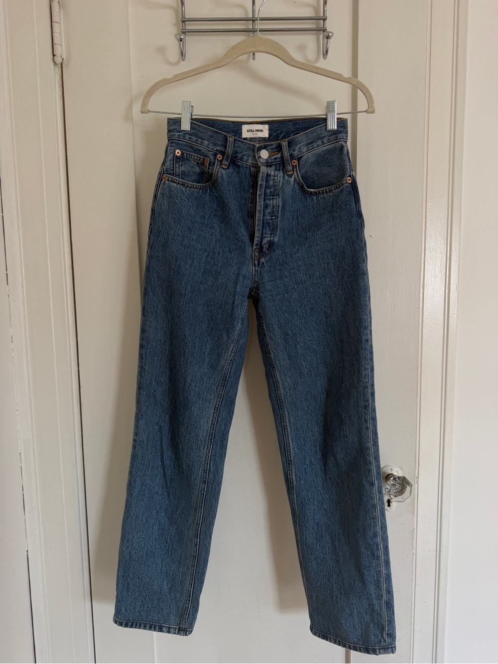 Classic Straight-Leg Women's Jeans in Blue Denim